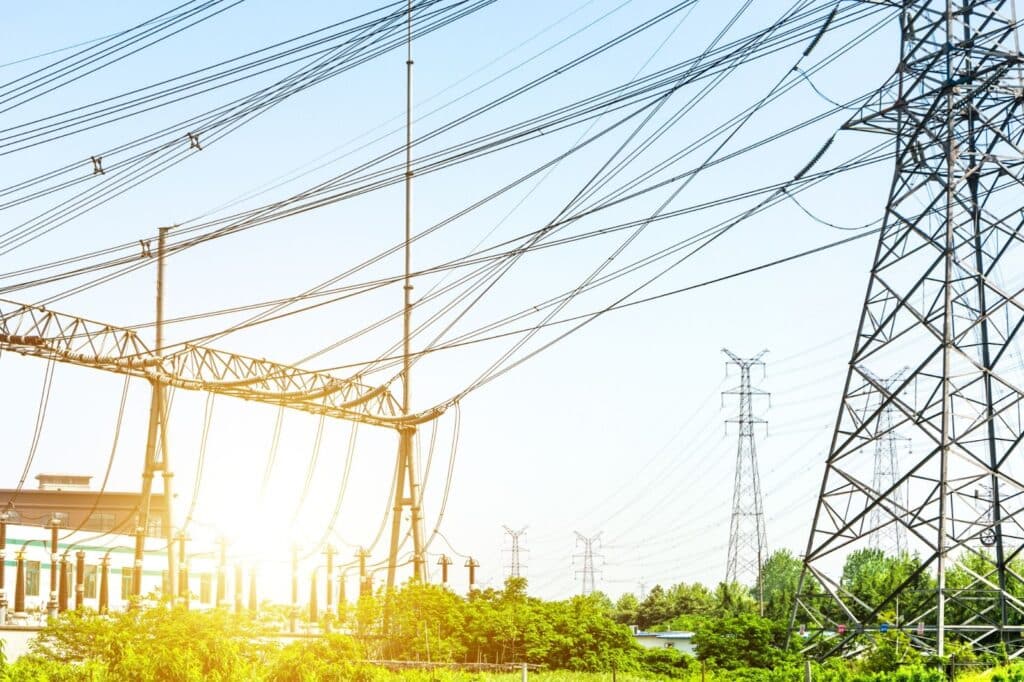 energy grid with multiple power lines